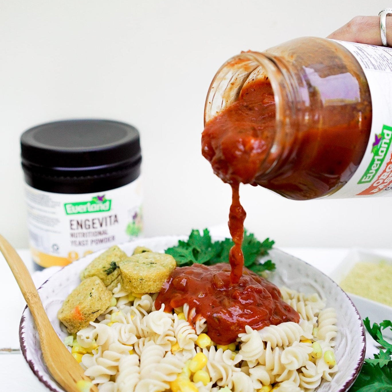 Everland Tomato Basil Organic Pasta Sauce - 739ml