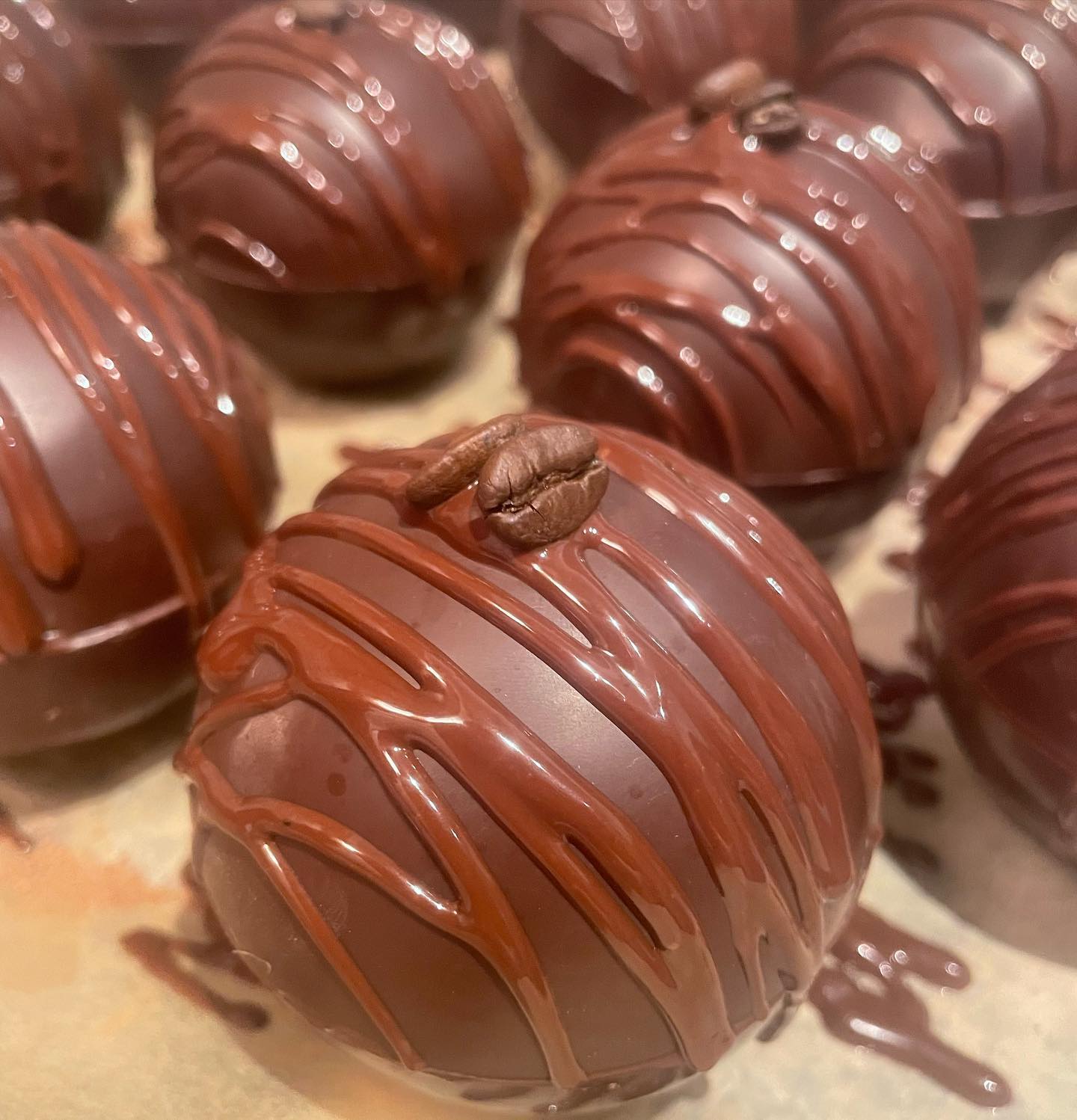 Oenomel Mocha Hot Chocolate Bomb - 60g