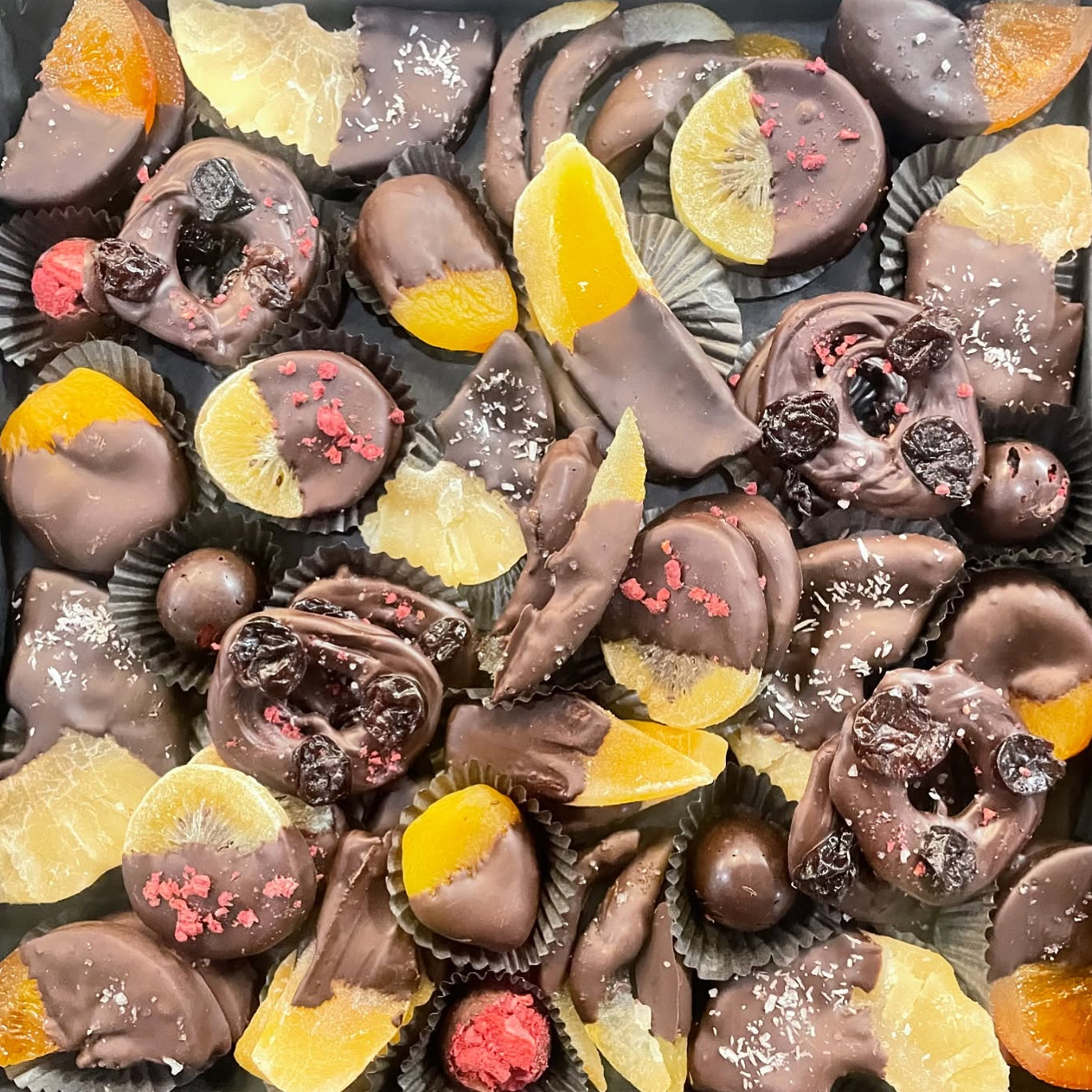 Oenomel Choco Mango Tango Dipped Mango Pieces - 90g