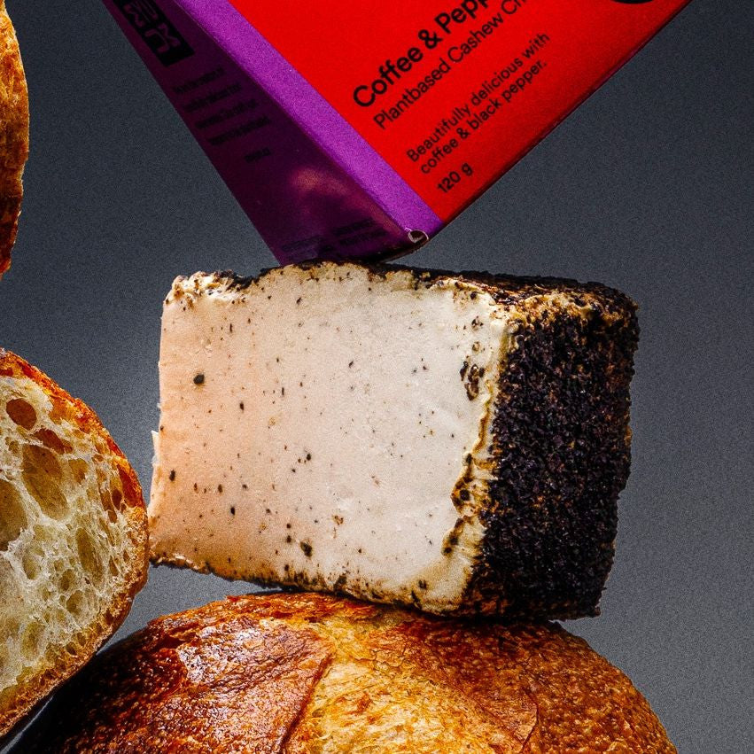 UmYum Coffee & Black Pepper Soft Cheese - 120g