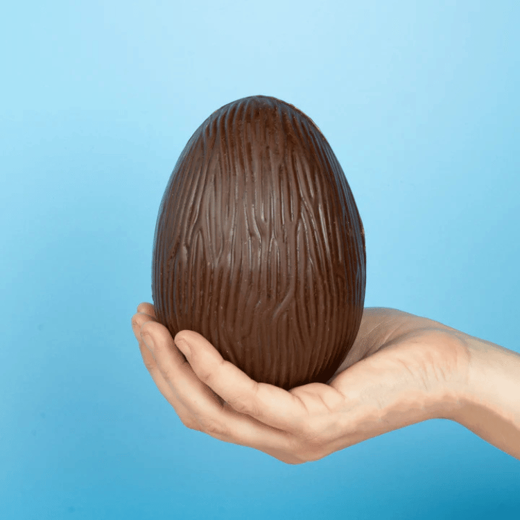 H!P Chocolate Cookies No Cream Easter Egg - 150g
