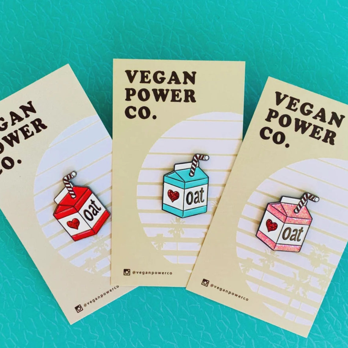 Épingle en émail au lait d'avoine bleu Vegan Power Co
