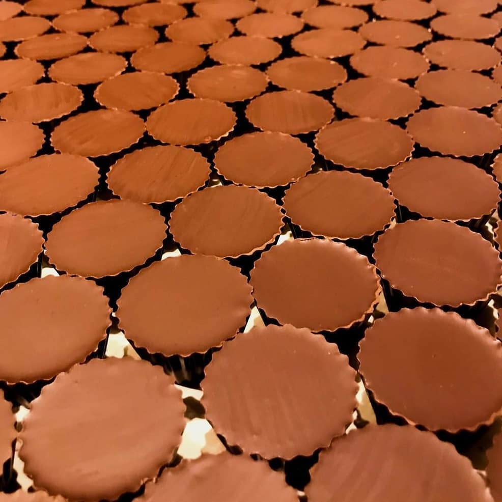 Pure Lovin' Chocolate Peanut Butter Cups 4pc Box - 75g