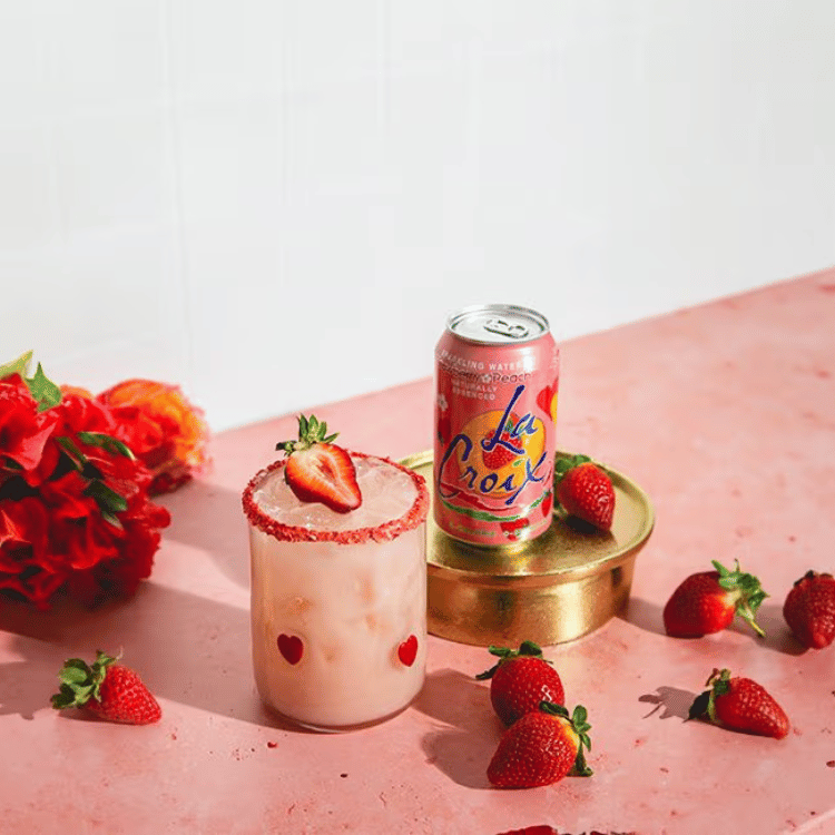 La Croix Strawberry Peach Sparkling Water - 355ml
