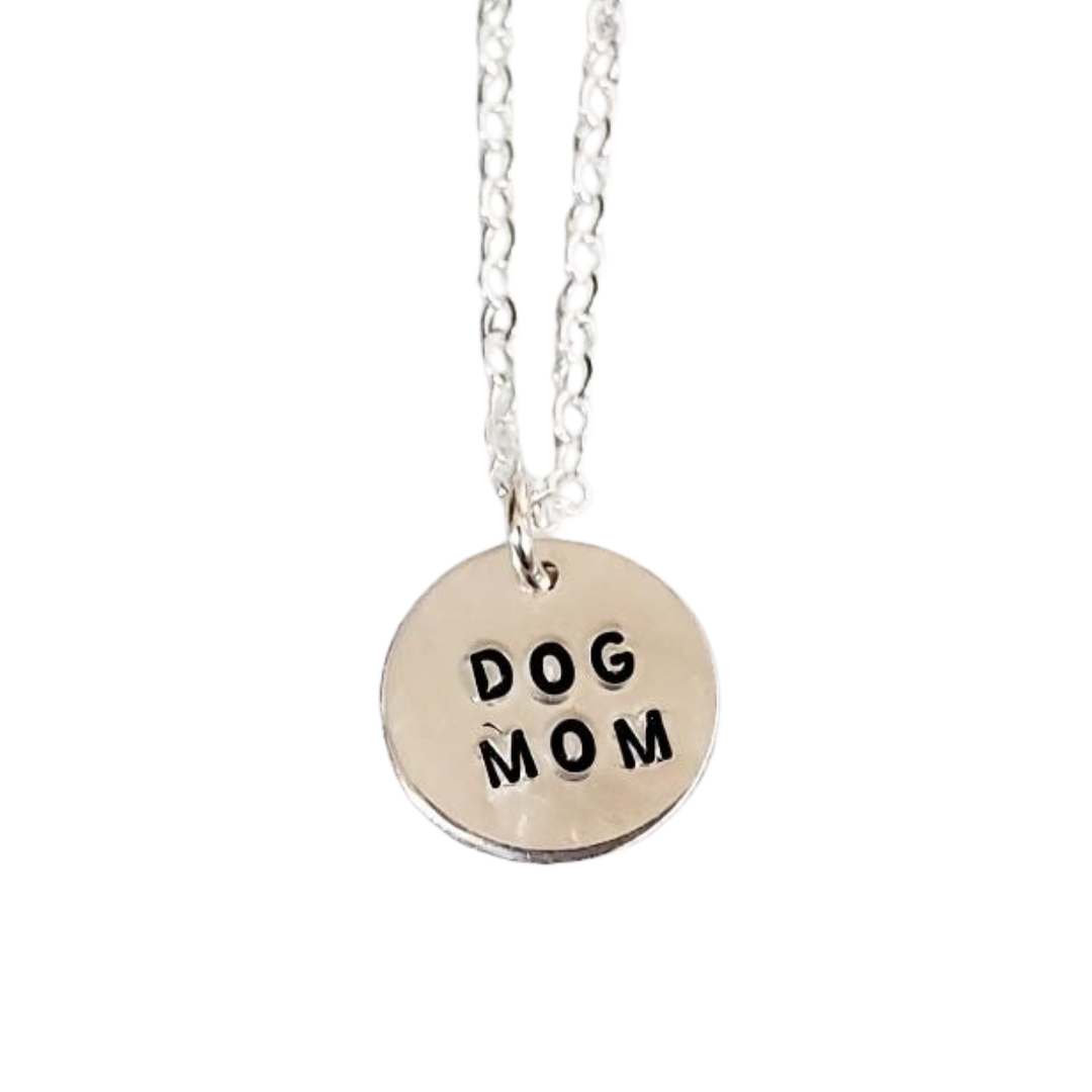 Salt &amp; Sparkle 'Dog Mom' Collier disque en argent sterling